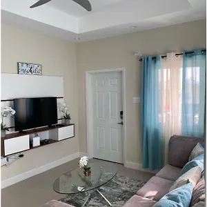 Apartment Natalia's Sweet Oasis