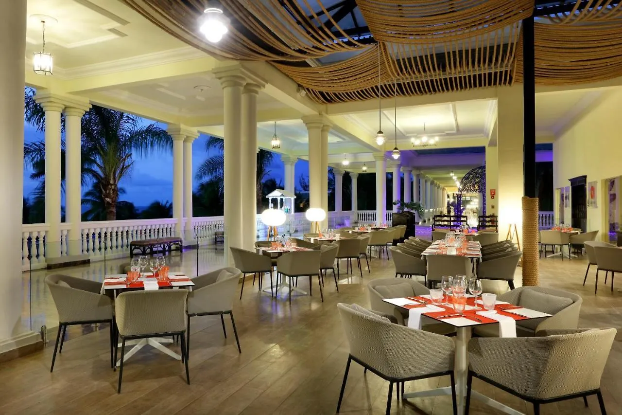 *****  Grand Palladium Jamaica Resort & Spa All Inclusive Lucea Jamaica